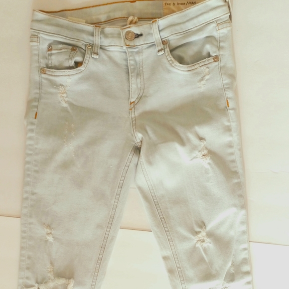 Rag & Bone Jean The ZIPPER CAPRI Jeans in SHREDDED NORTE 26 Distressed - Picture 2 of 8